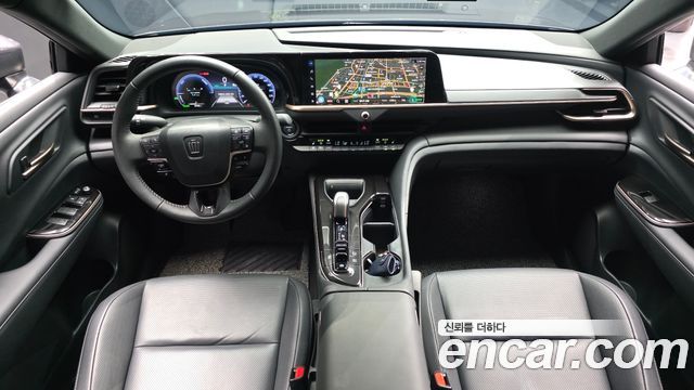 Toyota Crown Crossover 2.5 4WD Hybrid 2024 — фото 7