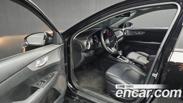 Kia K3 (II) 1.6 Trendy 2022 — фото 10