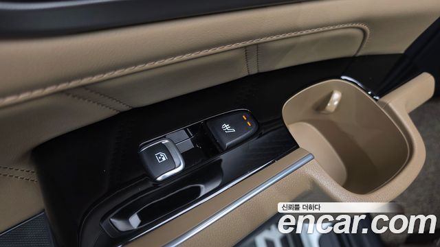 Kia Sorento (IV) Gasoline 2.5T 2WD Noblesse 2025 — фото 16