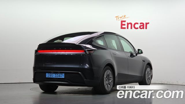 Tesla Model Y L Long Range AWD 2026 — фото 2