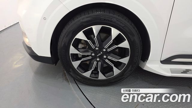 Kia Carnival (IV) Gasoline 7-Seater Signature 2023 — фото 5