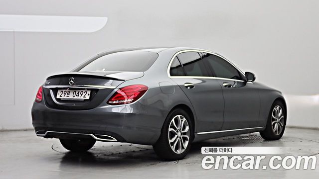 Mercedes-Benz C-Class (W205) C200 Avantgarde 2017 — фото 2