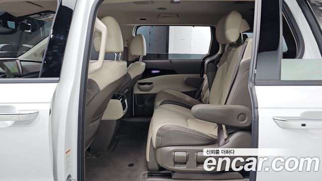 Kia Carnival (IV) Diesel 7-Seater Signature 2023 — фото 12