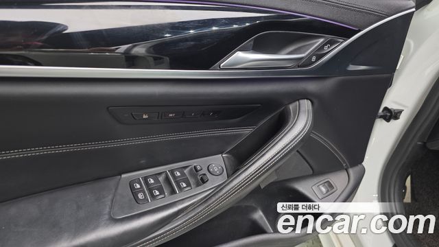 BMW 5 Series (G30) 520d M Sport Package Plus 2018 — фото 29