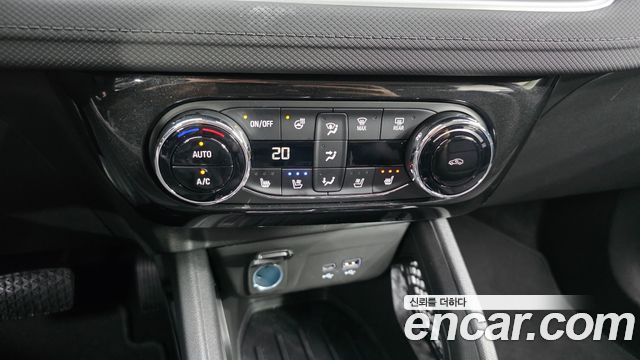 Chevrolet Trailblazer 1.3 Turbo 2WD Premire 2026 — фото 17