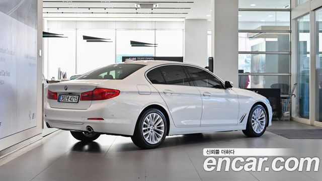BMW 5 Series (G30) 530i Luxury Plus 2020 — фото 4