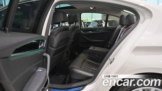 BMW 5 Series (G30) 530i Luxury Plus 2020 — фото 10