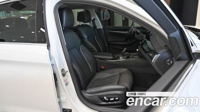 BMW 5 Series (G30) 530i Luxury Plus 2020 — фото 17