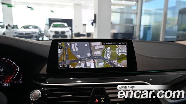 BMW 5 Series (G30) 530i Luxury Plus 2020 — фото 18
