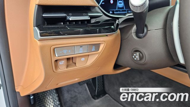 Genesis G80 (RG3) Gasoline 2.5 Turbo AWD 2024 — фото 28