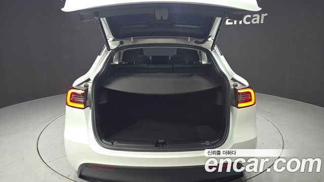 Tesla Model Y RWD 2023 — фото 20