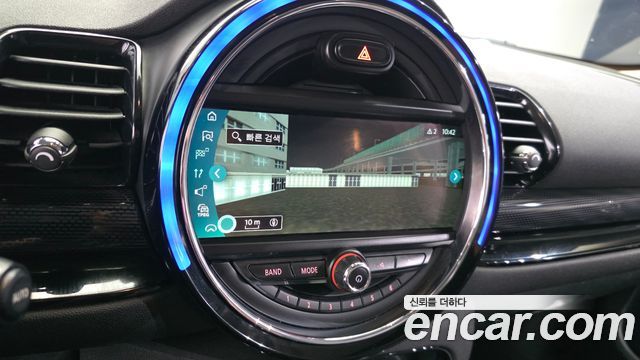 MINI Cooper D Clubman High 2nd 2018 — фото 18