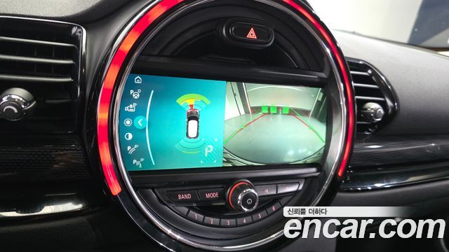 MINI Cooper D Clubman High 2nd 2018 — фото 19