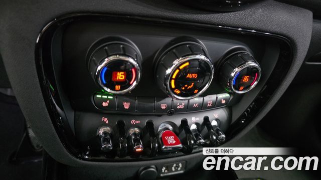 MINI Cooper D Clubman High 2nd 2018 — фото 20