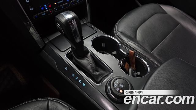 Ford Explorer 2.3 Limited 4WD 5th 2018 — фото 9