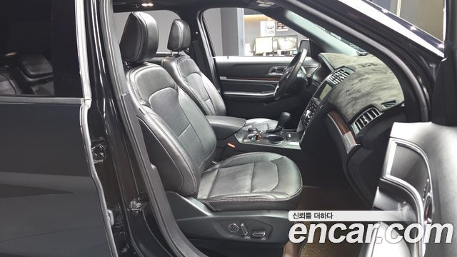 Ford Explorer 2.3 Limited 4WD 5th 2018 — фото 11
