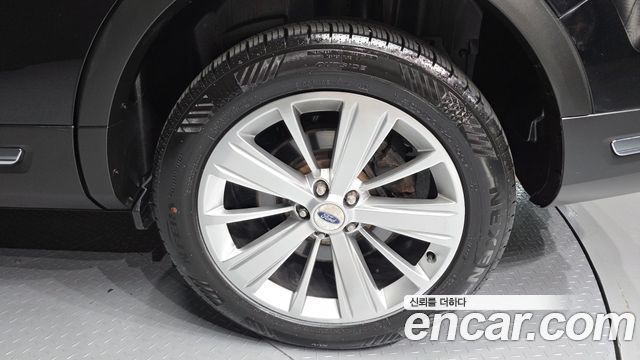 Ford Explorer 2.3 Limited 4WD 5th 2018 — фото 21