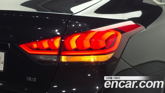 Genesis G80 3.3 GDI Luxury 2018 — фото 23