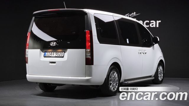 Hyundai Staria Tourer 9-Seater Modern 2025 — фото 2