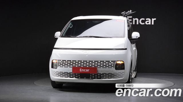 Hyundai Staria Tourer 9-Seater Modern 2025 — фото 3