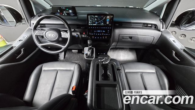 Hyundai Staria Tourer 9-Seater Modern 2025 — фото 7