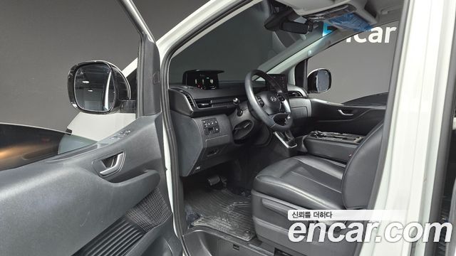 Hyundai Staria Tourer 9-Seater Modern 2025 — фото 10