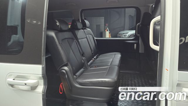 Hyundai Staria Tourer 9-Seater Modern 2025 — фото 11