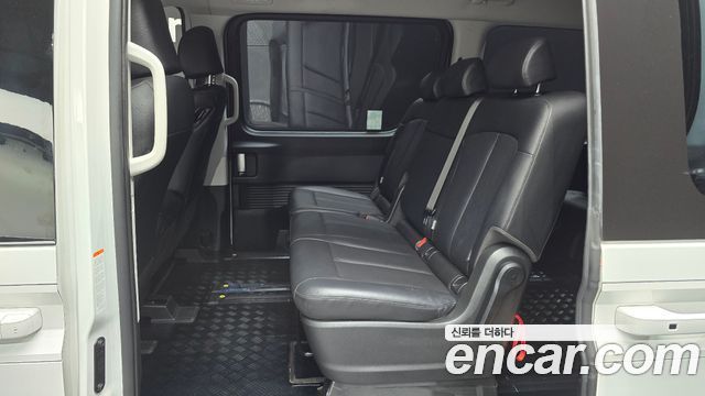 Hyundai Staria Tourer 9-Seater Modern 2025 — фото 12