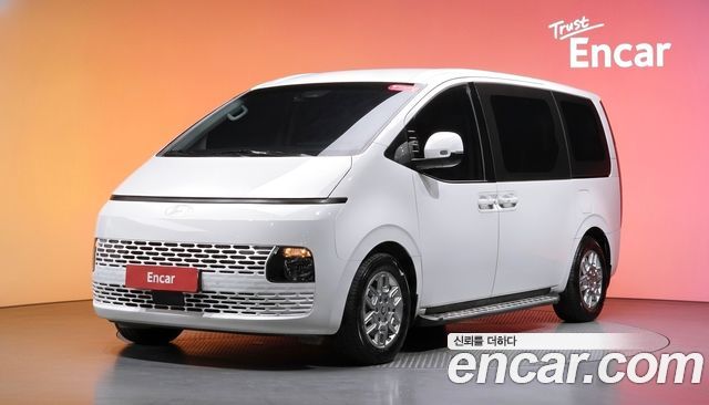 Hyundai Staria Tourer 9-Seater Modern 2025 — фото 1