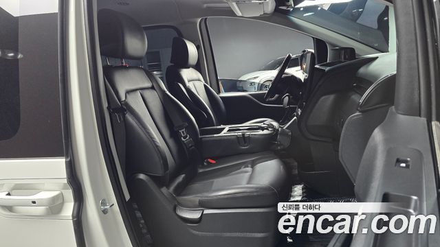Hyundai Staria Tourer 9-Seater Modern 2025 — фото 26