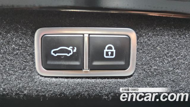Hyundai Grandeur (GN7) 3.5 Gasoline 2WD Premium 2023 — фото 24