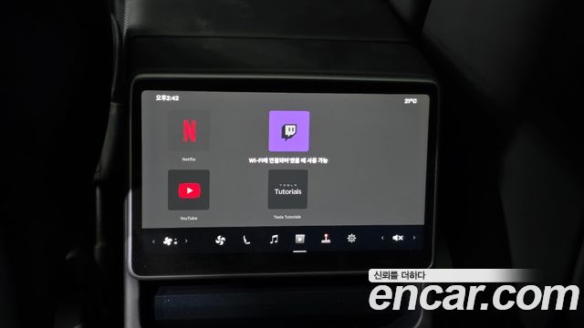 Tesla Model Y Premium Long Range AWD 2026 — фото 27