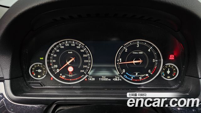 BMW 5 Series (F10) 520d xDrive 2014 — фото 8