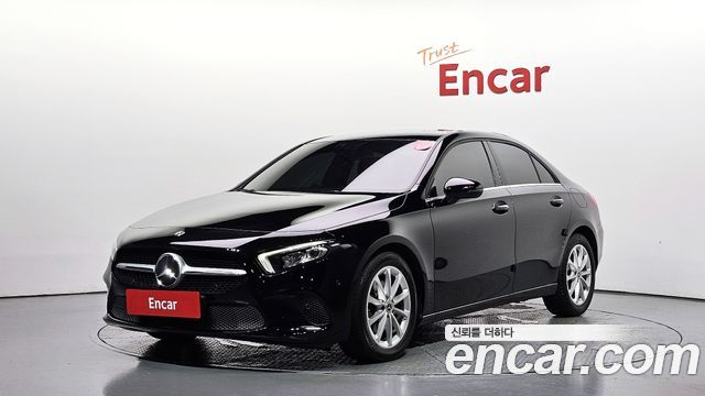 Mercedes-Benz A-Class (W177) A220 Sedan 2020 — фото 1