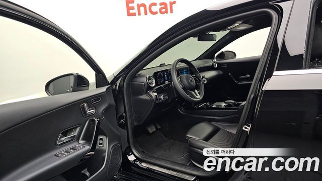 Mercedes-Benz A-Class (W177) A220 Sedan 2020 — фото 10