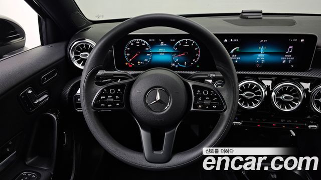 Mercedes-Benz A-Class (W177) A220 Sedan 2020 — фото 15