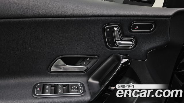 Mercedes-Benz A-Class (W177) A220 Sedan 2020 — фото 20