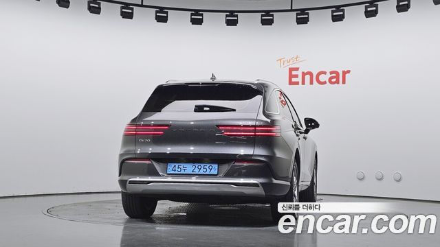 Genesis Electrified (GV70) e-AWD 2022 — фото 4