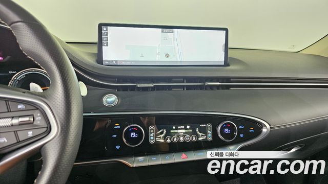 Genesis Electrified (GV70) e-AWD 2022 — фото 13