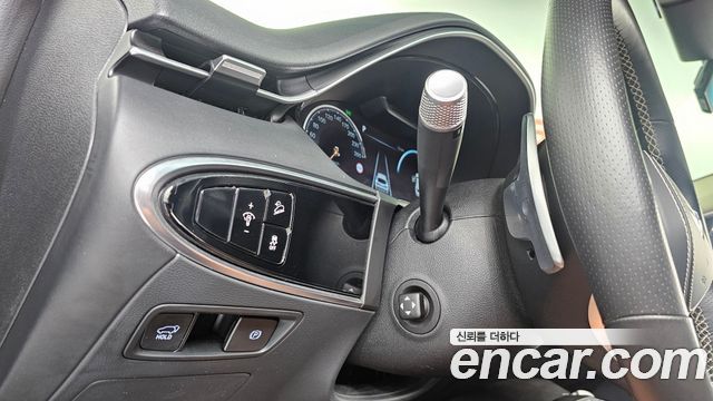Genesis Electrified (GV70) e-AWD 2022 — фото 20