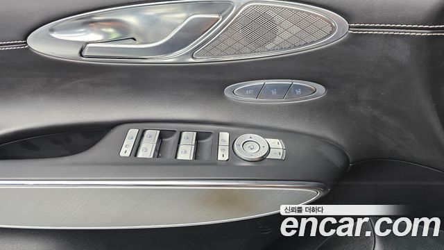 Genesis Electrified (GV70) e-AWD 2022 — фото 28