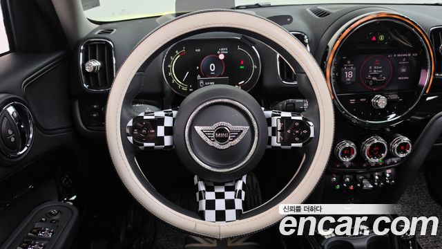 MINI Cooper Countryman Classic 2nd 2024 — фото 13