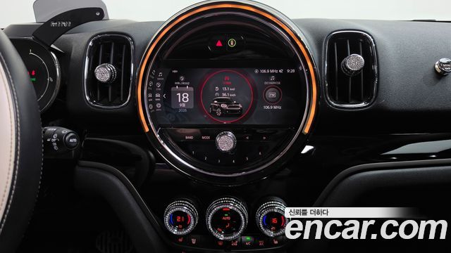 MINI Cooper Countryman Classic 2nd 2024 — фото 14