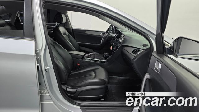 Hyundai Sonata (LF) LPI TAXI Style 2019 — фото 11