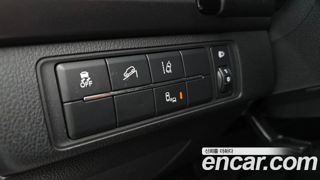 KG Mobility (SsangYong) Rexton Sports Khan Diesel 2.2 4WD Prestige 2021 — фото 18