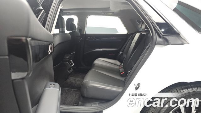 Hyundai Grandeur (GN7) 2,5 Gasoline 2WD Calligraphy 2023 — фото 12