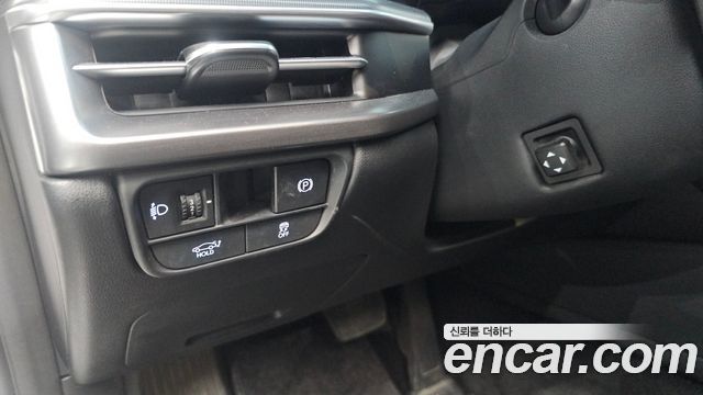 Hyundai Grandeur (GN7) 2,5 Gasoline 2WD Calligraphy 2023 — фото 20