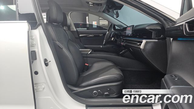 Hyundai Grandeur (GN7) 2,5 Gasoline 2WD Calligraphy 2023 — фото 26
