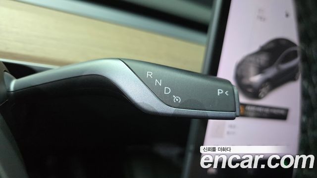 Tesla Model Y Long Range AWD 2021 — фото 9