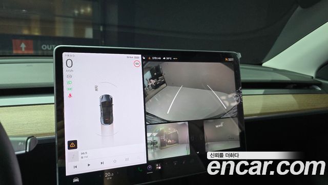 Tesla Model Y Long Range AWD 2021 — фото 18